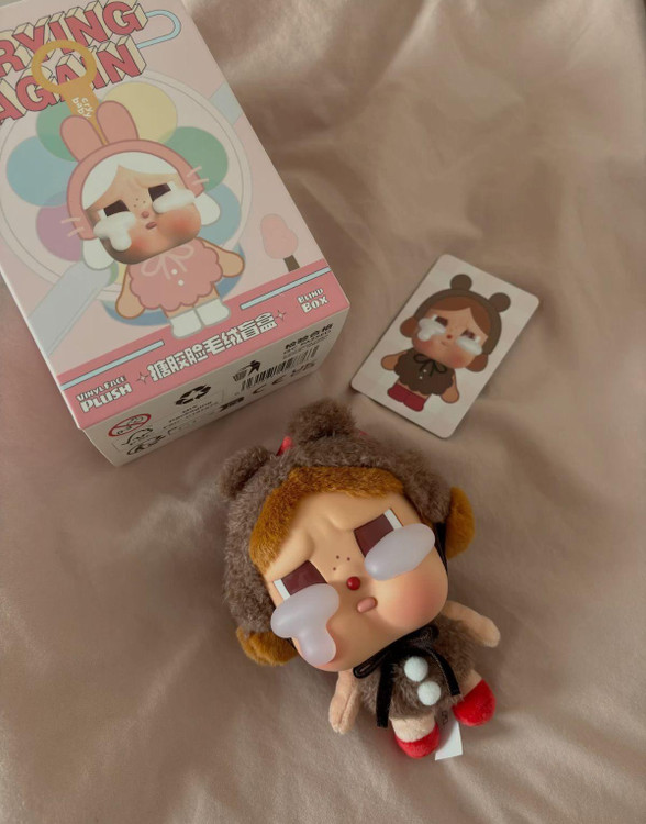 لبوبو عروسک کرای بیبی پاپ مارت جعبه شانسی